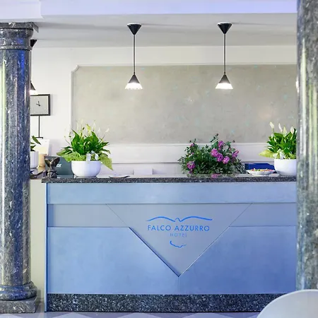 Falco Azzurro 3*