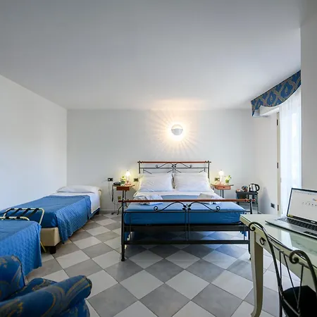 Falco Azzurro Hotel