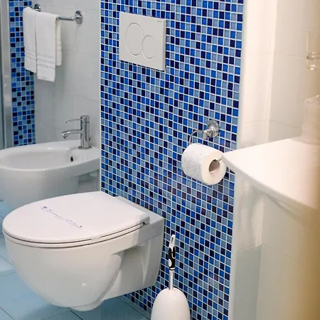 Falco Azzurro 3* Martinsicuro