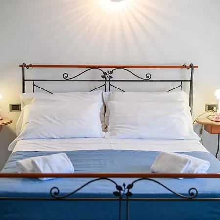 Hotel Falco Azzurro 3*