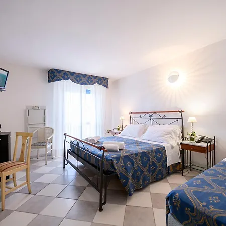 Hotel Falco Azzurro