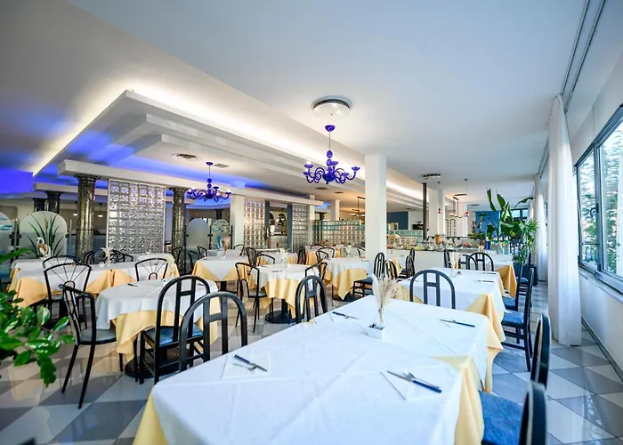 Falco Azzurro מלון מרטינסיקורו