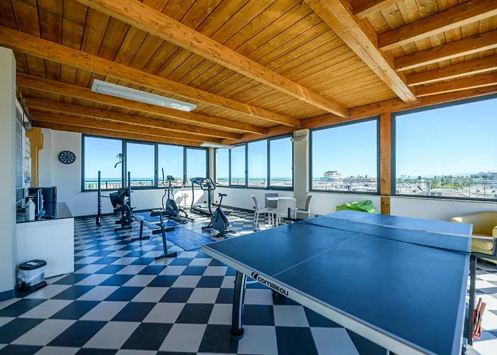 Falco Azzurro 3* מרטינסיקורו