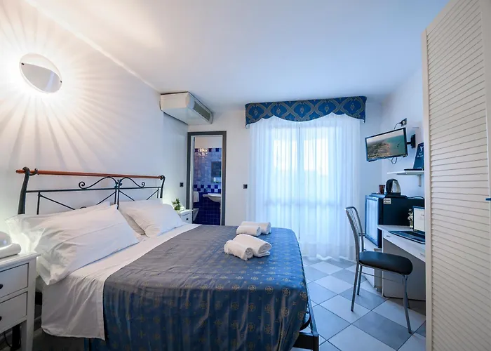 מלון Falco Azzurro