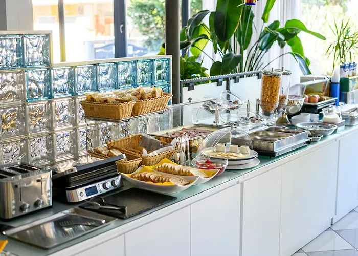 Falco Azzurro Szálloda 3*